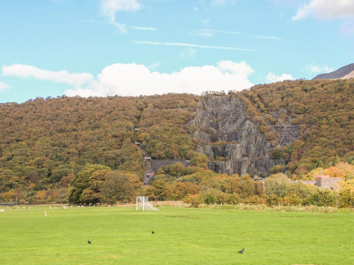 Maesteg - Llanberis Caernarfon Extérieur photo